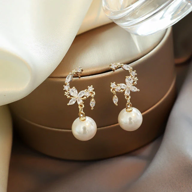 2025 New Korean Style Contracted Heart Pearl Earrings Zircon Geometric Stud Earring - Image 8